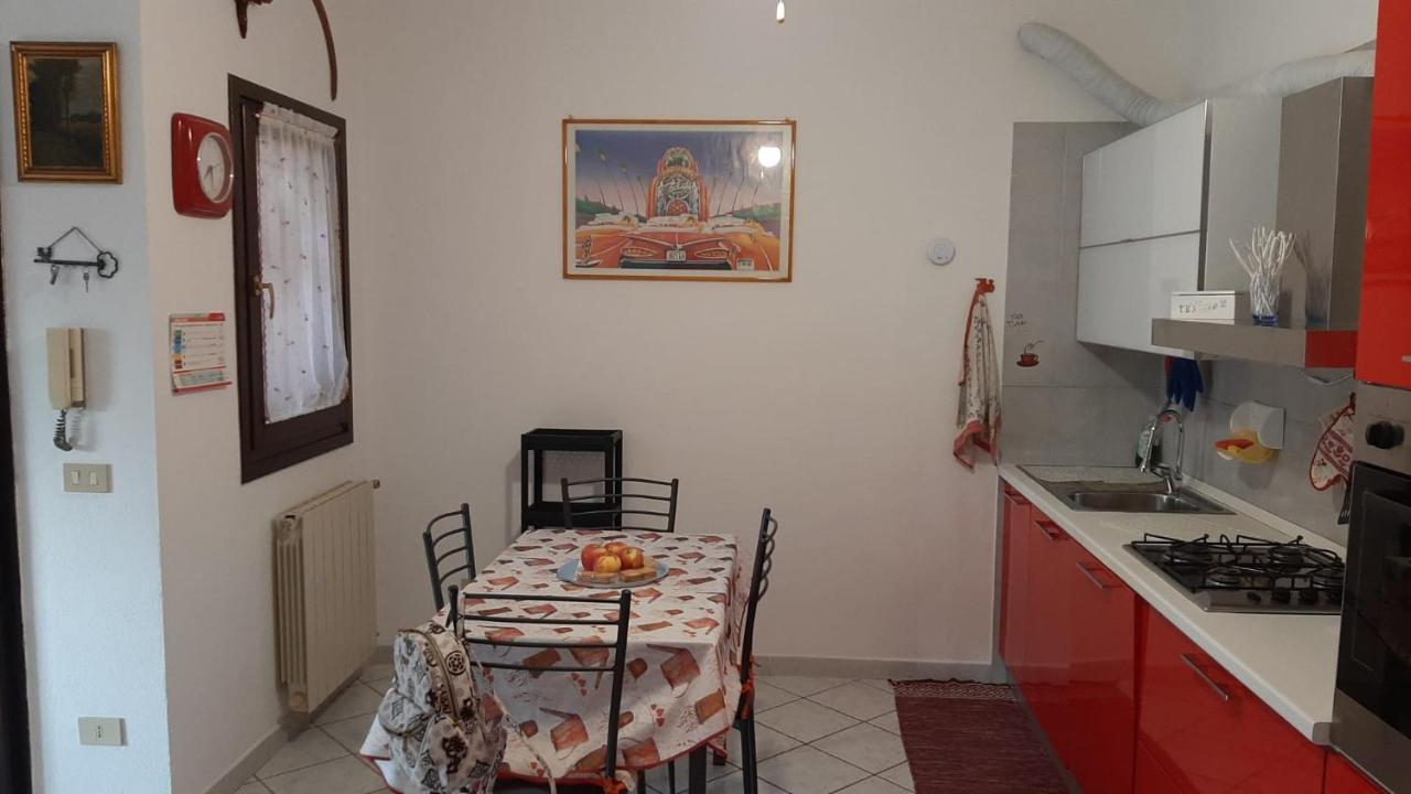 Pressi Aeroporto Costa Smeralda Ольбия Экстерьер фото