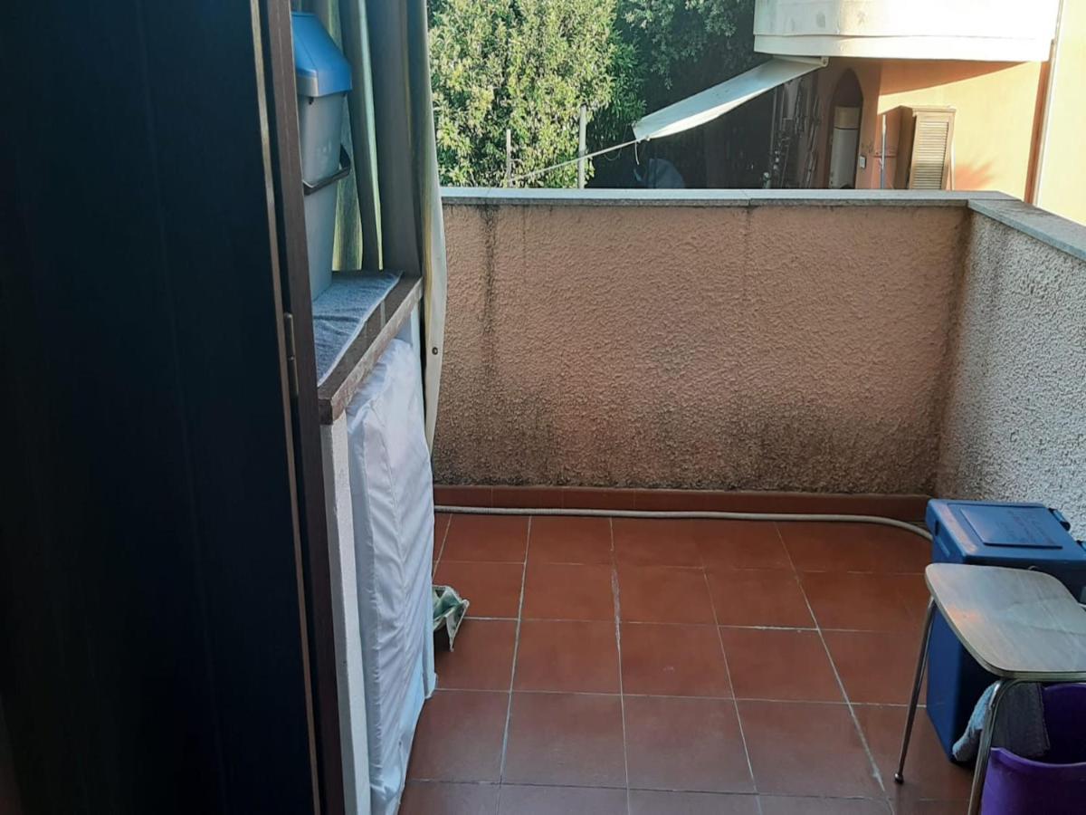 Pressi Aeroporto Costa Smeralda Ольбия Экстерьер фото