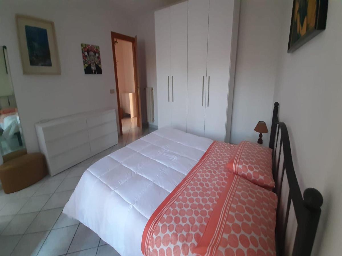 Pressi Aeroporto Costa Smeralda Ольбия Экстерьер фото